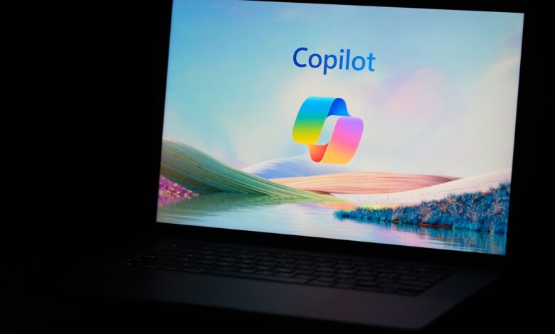"Ask Copilot" on Windows 11 Is Useless: Here's How I Disabled It