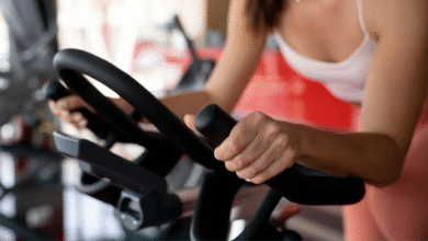 I'm Not Multitasking During At-Home Workouts Anymore (and You Shouldn't Either)