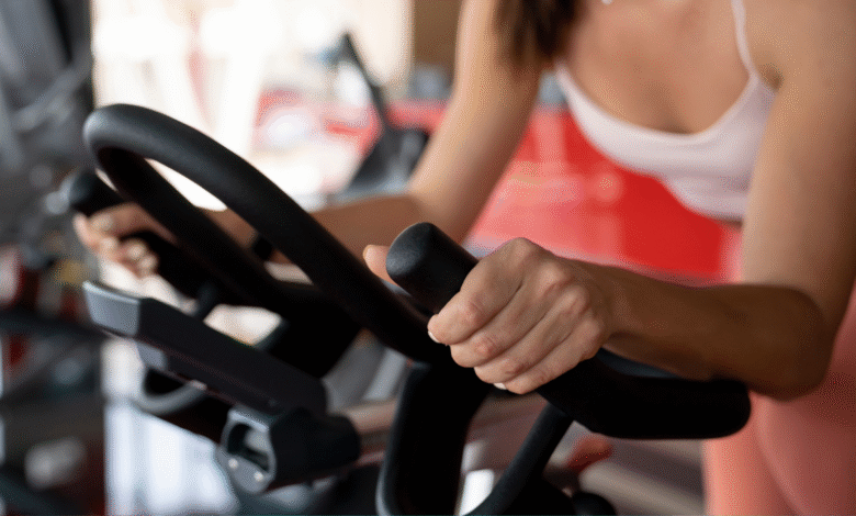 I'm Not Multitasking During At-Home Workouts Anymore (and You Shouldn't Either)