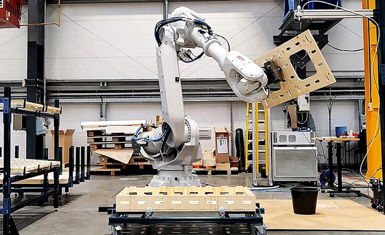 Construction robotics finds interest, but adoption wavers, reports BuiltWorlds