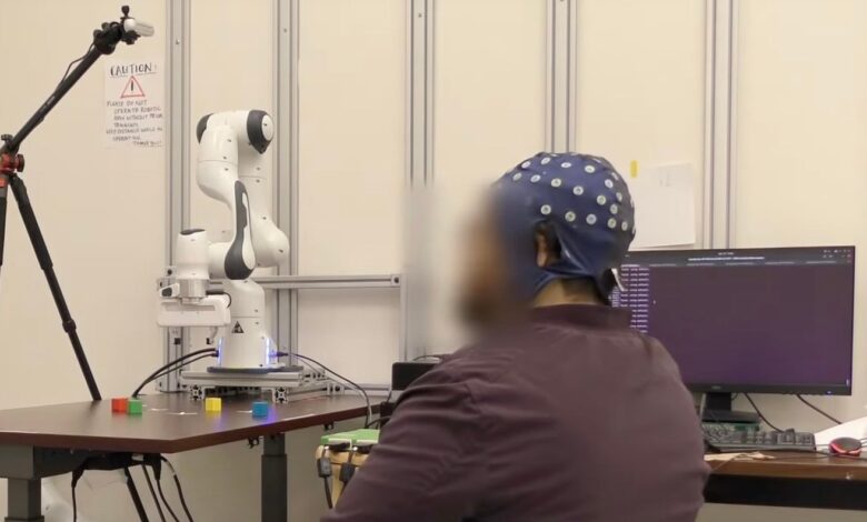 An AI Copilot Quadrupled the Performance of This Wearable Brain-Reading Device
